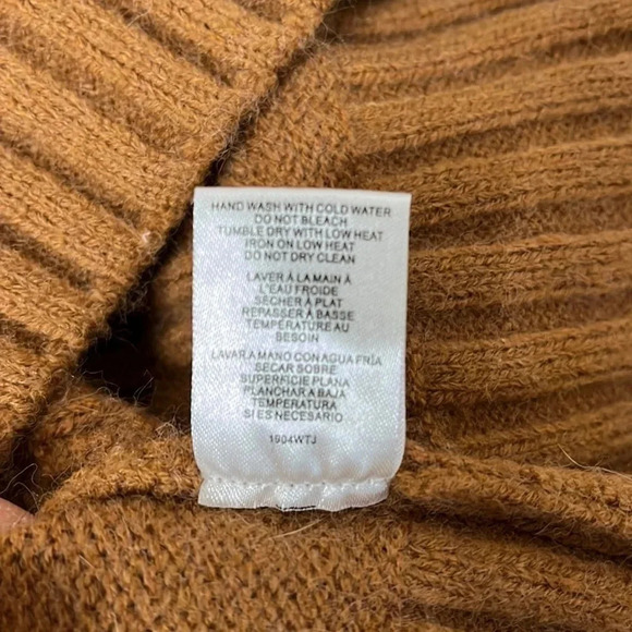 WAYF Camel Crop Cable Knit Turtleneck Sweater Wide Sleeve, Size S - Picture 9 of 10